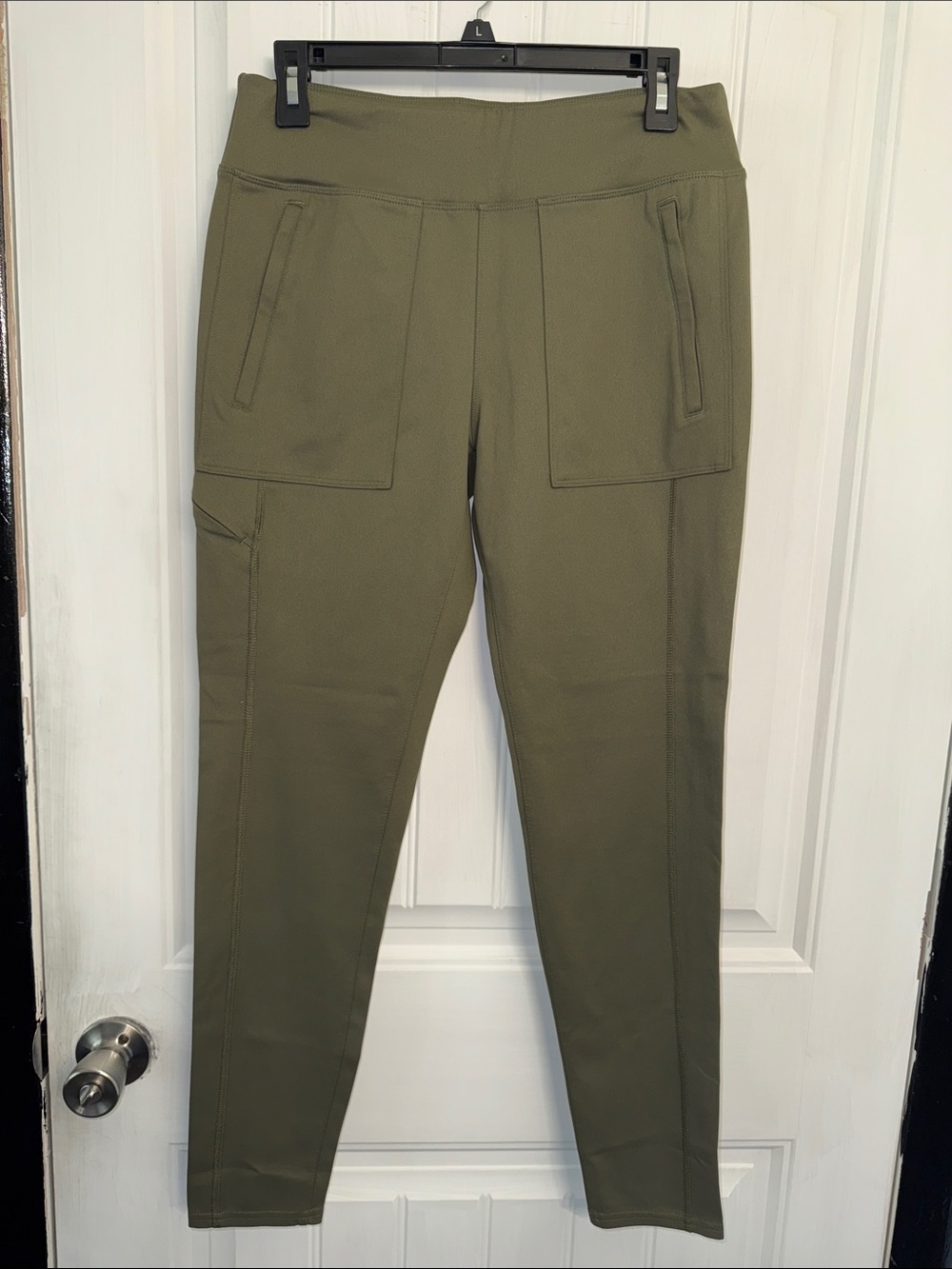 NWOT Olive Green Women’s Stretch Cargo Leggings